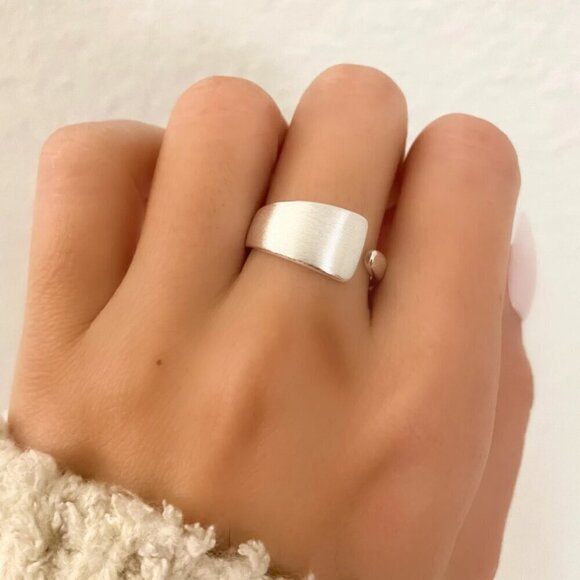 925 Sterling Silver Textured Wrap Ring Minimalist Dainty Wrap Brushed Ring - Picture 2 of 7